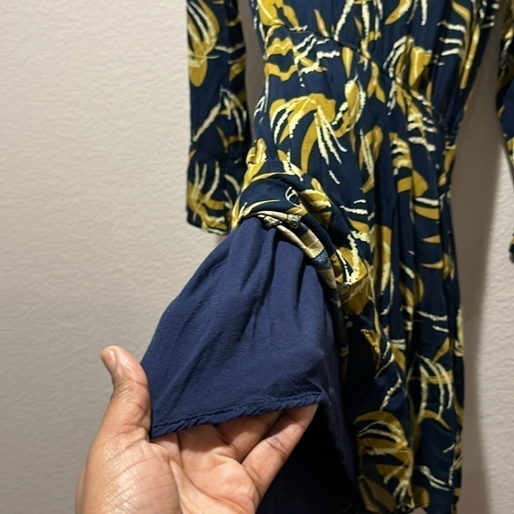 Kori Floral Navy and Mustard Flowy Knee Length Dress Bell Sleeves Size Small - Picture 5 of 12
